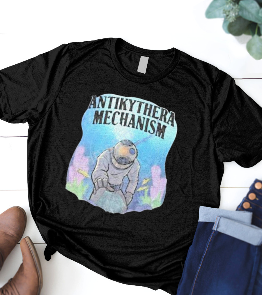 Antikythera Mechanism Diver Exploring Underwater Mystery T-Shirt