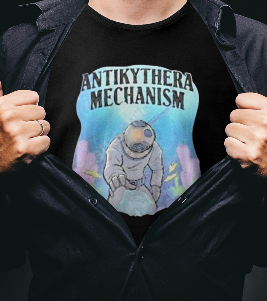 Antikythera Mechanism Diver Exploring Underwater Mystery T-Shirt