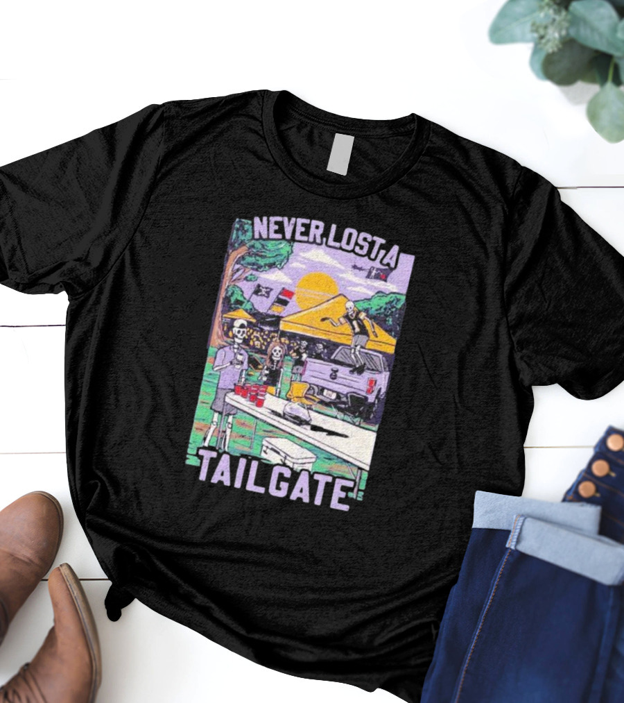 Never Lost A Tailgate Skeleton Party Scene T-Shirt