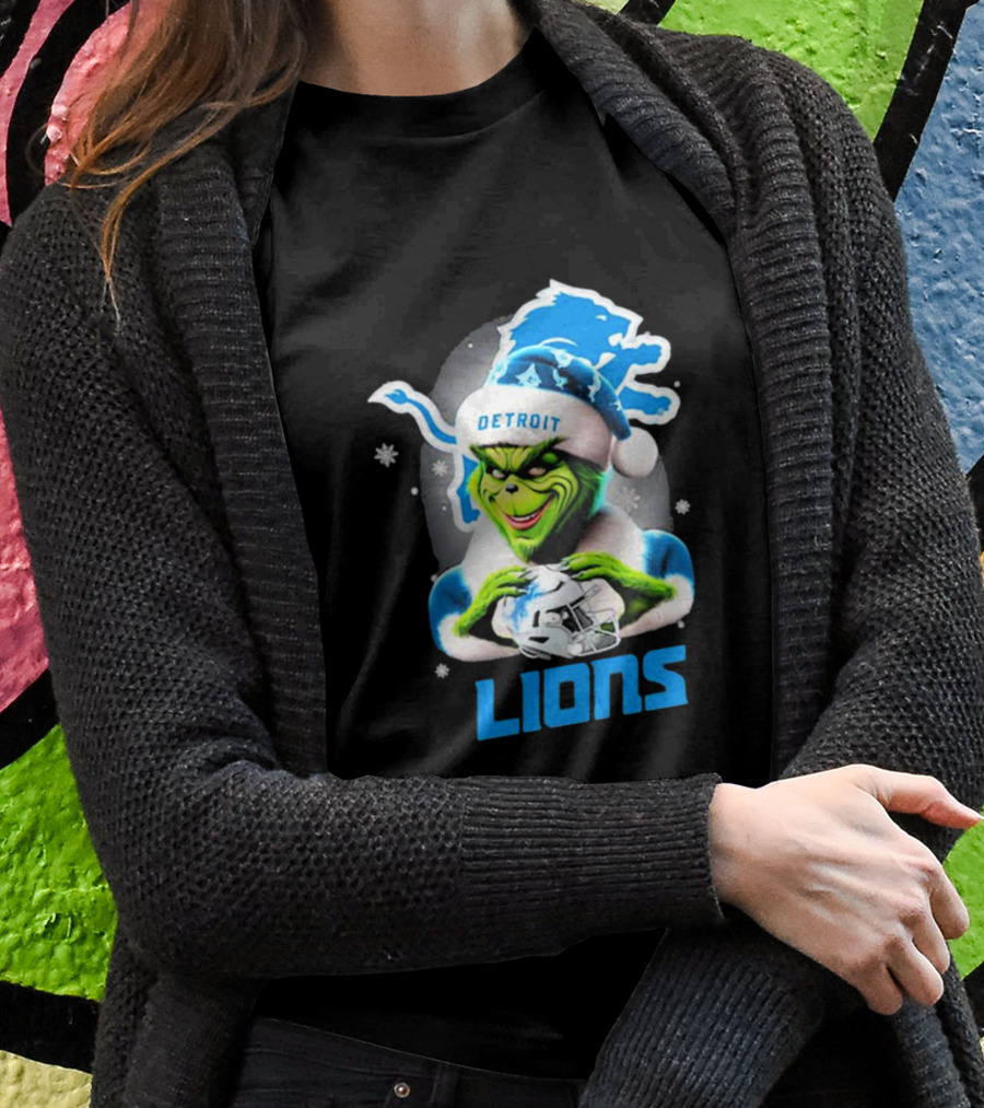 Detroit Lions Grinch Christmas Santa Snowflakes T-Shirt