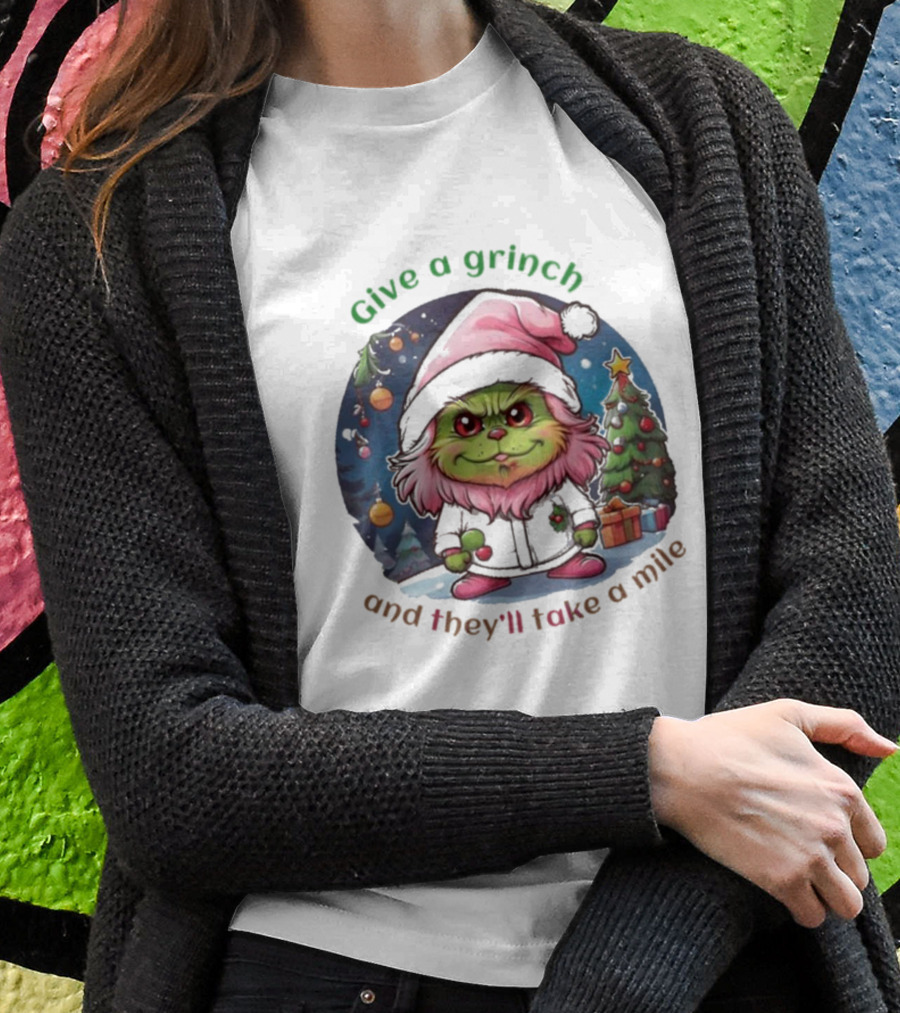 Chibi Pink Grinch Christmas Scene Give A Grinch And They’ll Take A Mile T-Shirt