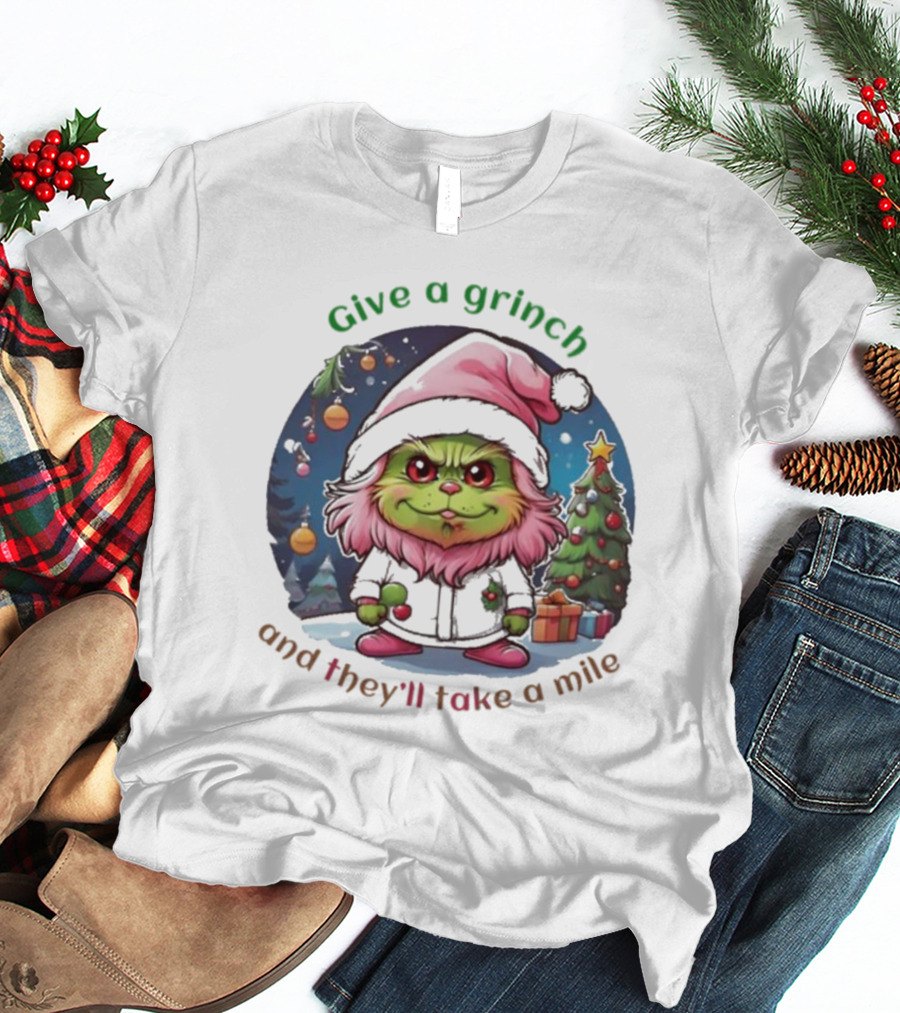 Chibi Pink Grinch Christmas Scene Give A Grinch And They’ll Take A Mile T-Shirt