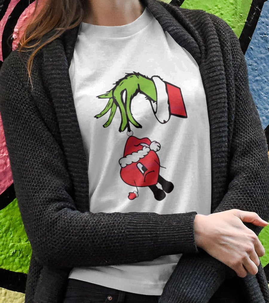 Grinch Hand Holding Santa Hat Bad Bunny Xmas T-Shirt