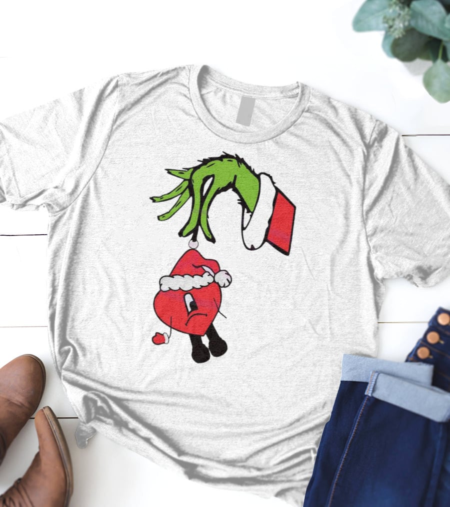 Grinch Hand Holding Santa Hat Bad Bunny Xmas T-Shirt