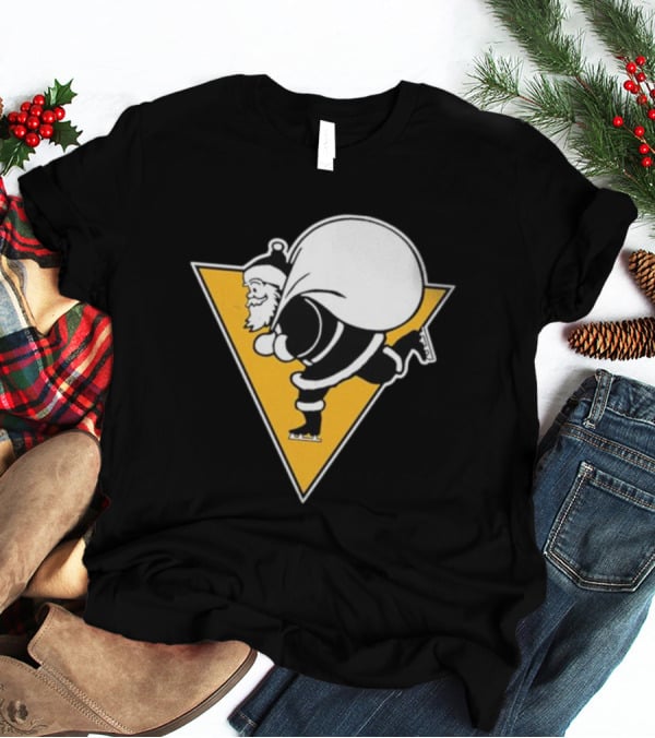 Pittsburgh Penguins Santa Skates Christmas Hockey T-Shirt