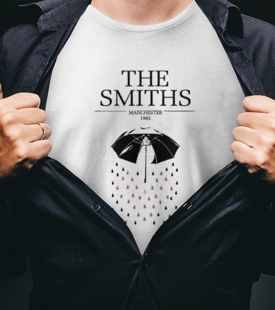 The Smiths Manchester 1982 Umbrella With Red Raindrops T-Shirt