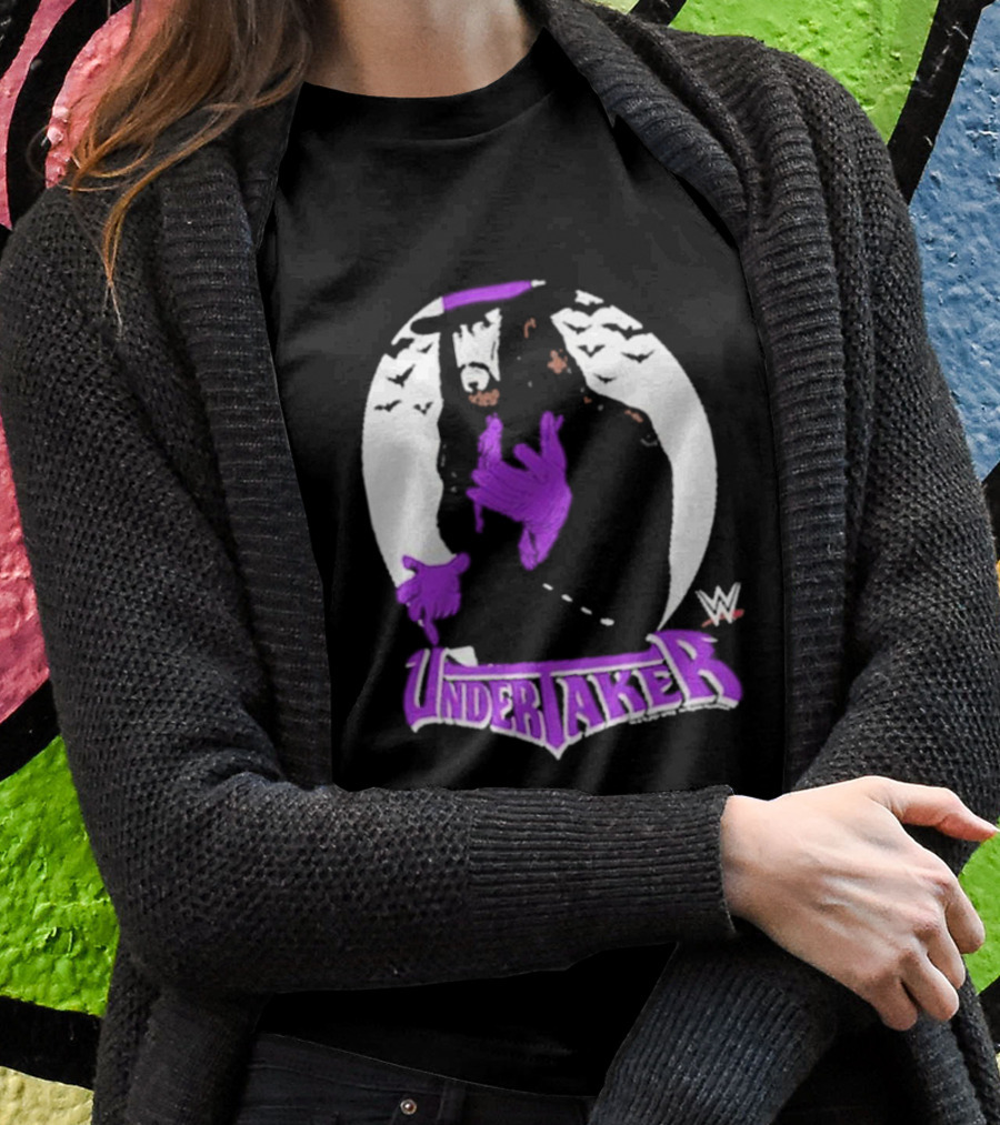 WWE Undertaker Purple Hat Bats Circle T-Shirt