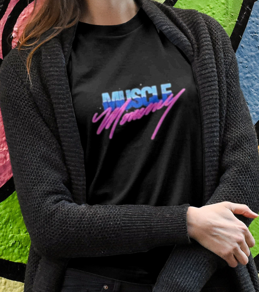 Muscle Mommy Retro Aesthetic 80s Style Vaporwave T-Shirt