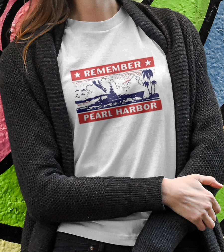Remember Pearl Harbor 1941 Vintage Navy Battleship Aircraft Scene T-Shirt