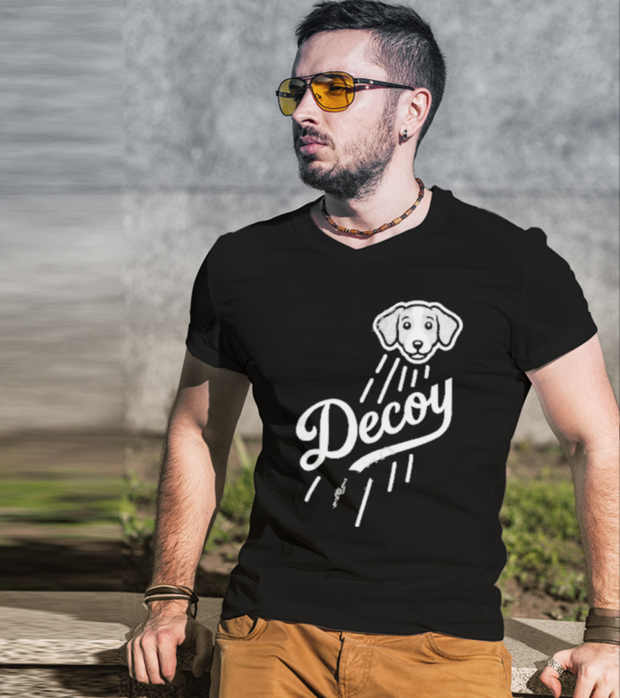 Decoy Rotowear Dog Head With Rays T-Shirt