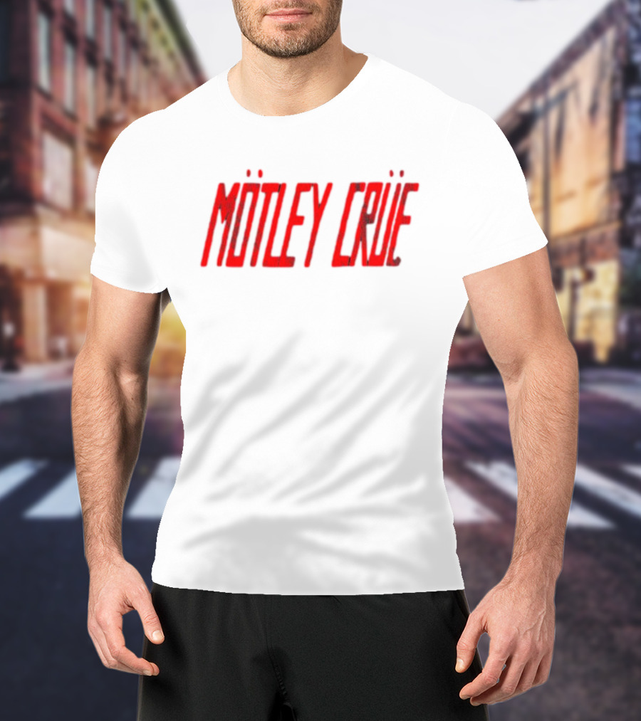 Mötley Crüe Vintage Black And Red Distressed Band T-Shirt
