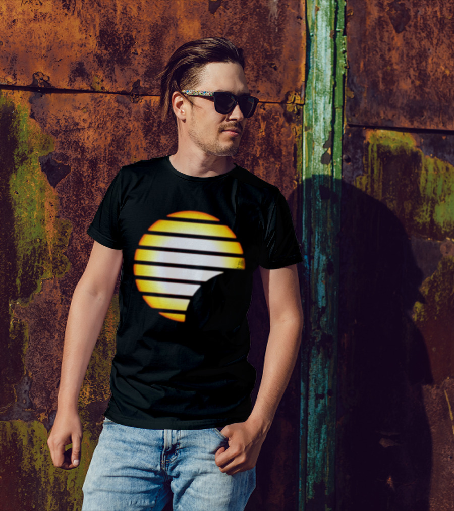 Quality Magna Cartel Sun Logo Magna Carta Magna Carta Cartel Sunset Stripes Circular T-Shirt