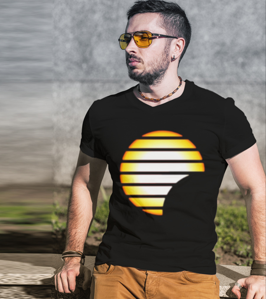 Quality Magna Cartel Sun Logo Magna Carta Magna Carta Cartel Sunset Stripes Circular T-Shirt