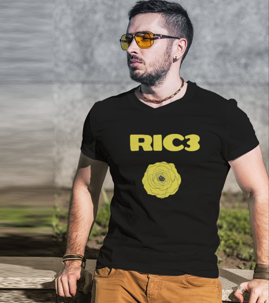 RIC3 Yellow Rose Daniel Ricciardo Merch T-Shirt