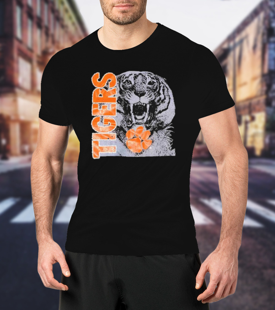90s Clemson Tigers Vintage College Athletic Roaring Tiger With Orange Paw T-Shirt