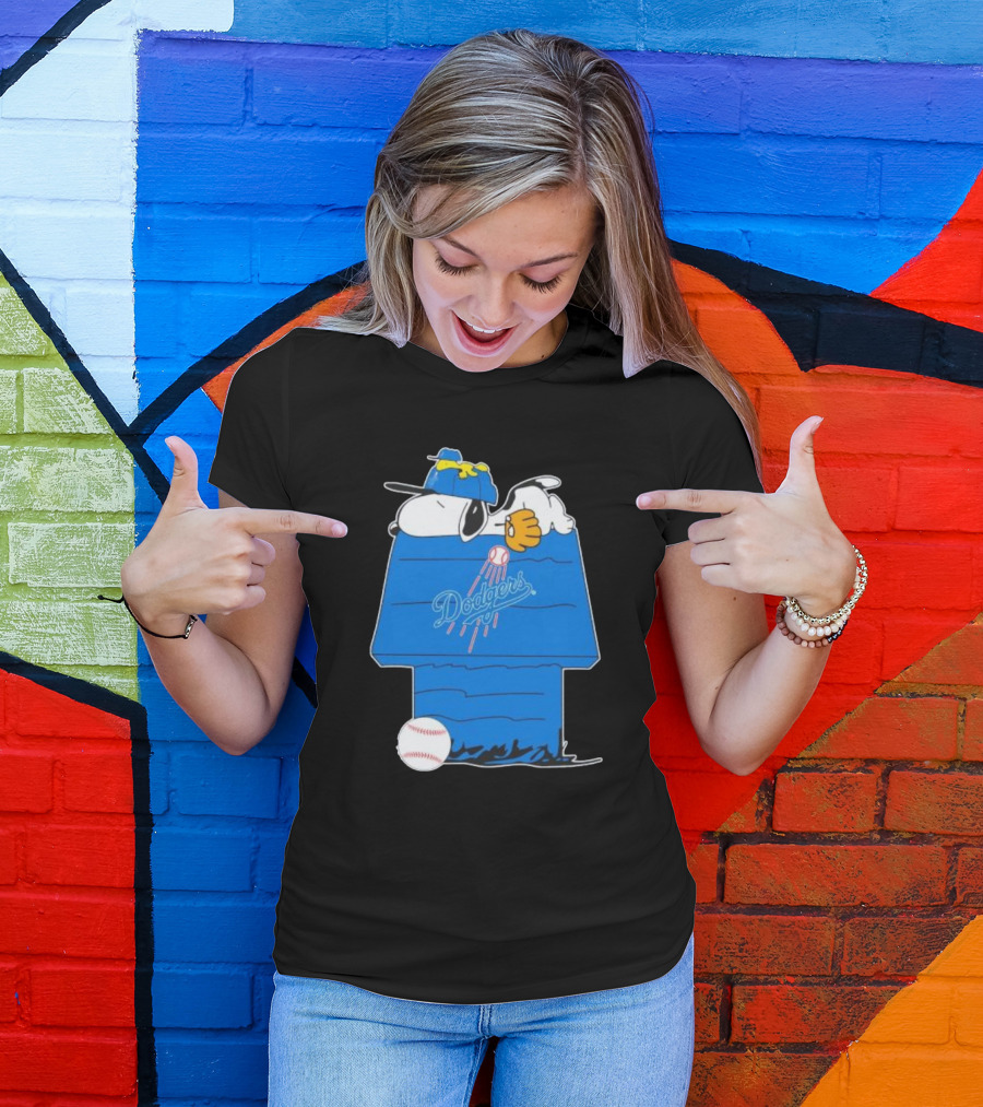 Snoopy And Woodstock Sleeping On Los Angeles Dodgers Doghouse With Baseball T-Shirt