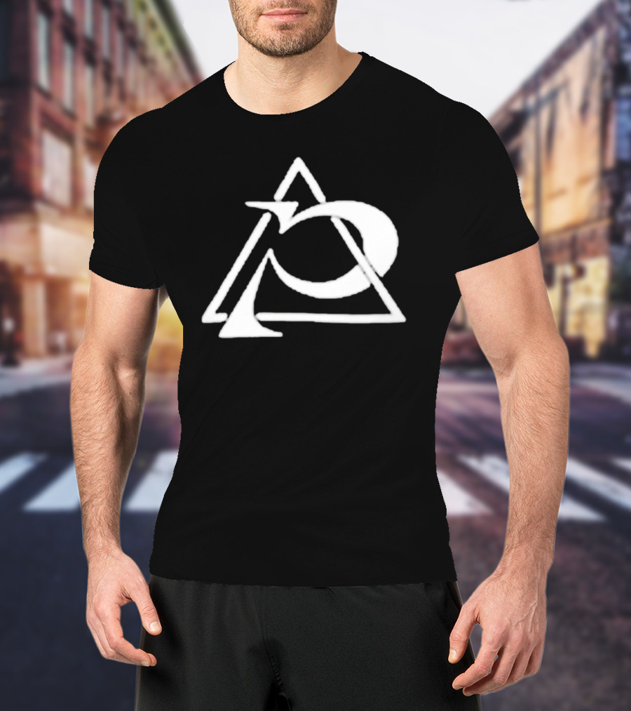 Zig Poppy Abstract Triangle T-Shirt