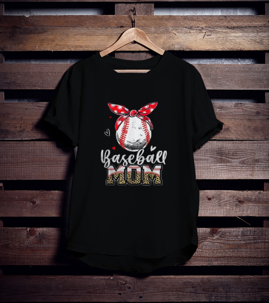 Leopard Baseball Mom Red Headband Baseball Ball Mother's Day Mama T-Shirt