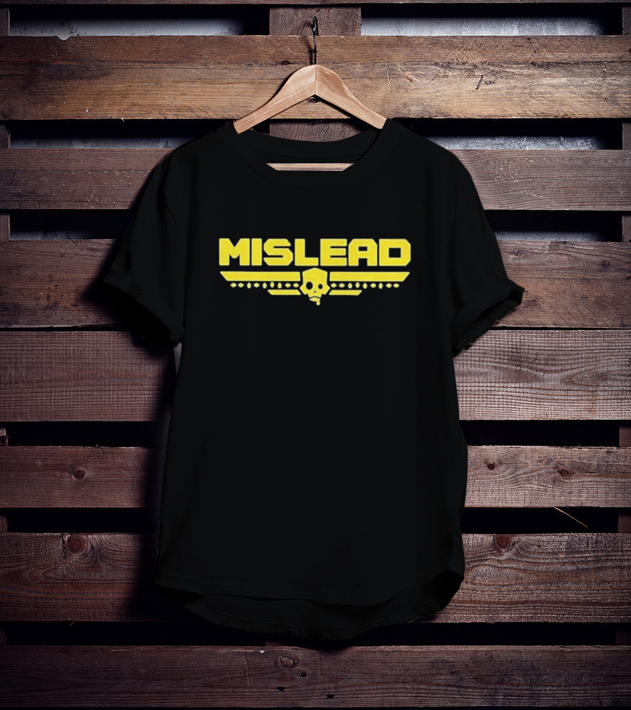 MISLEAD Yellow Skull Emblem T-Shirt