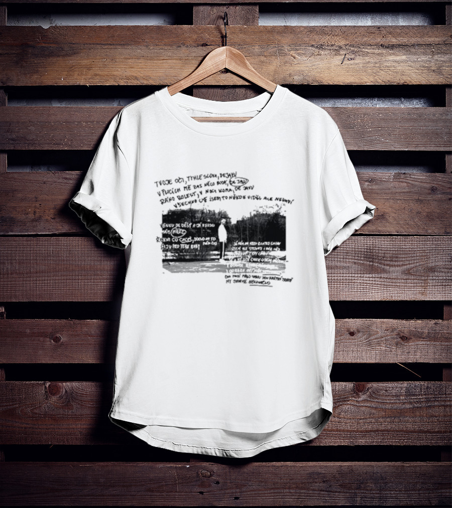 Viktor Sheen Černobílej Svět Text Illustration With Trees And Figure T-Shirt
