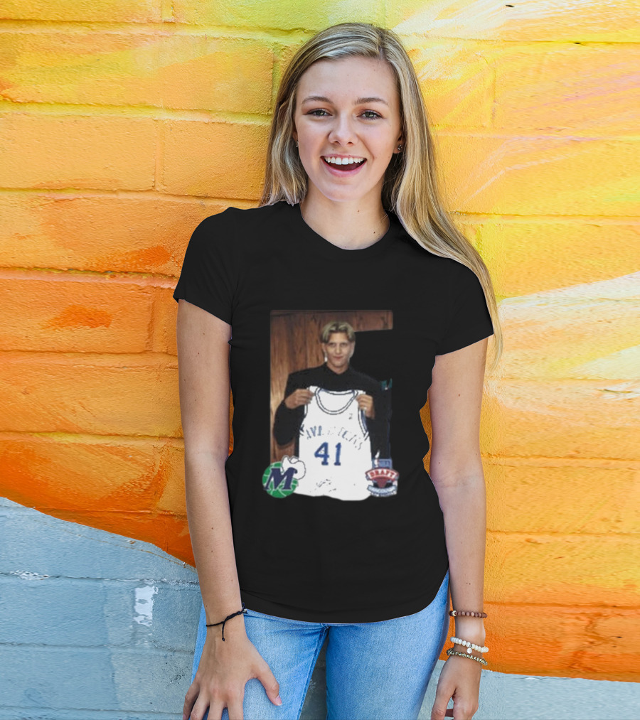 Luka Doncic Dirk Nowitzki Mavericks 41 NBA Draft Jersey Photo T-Shirt