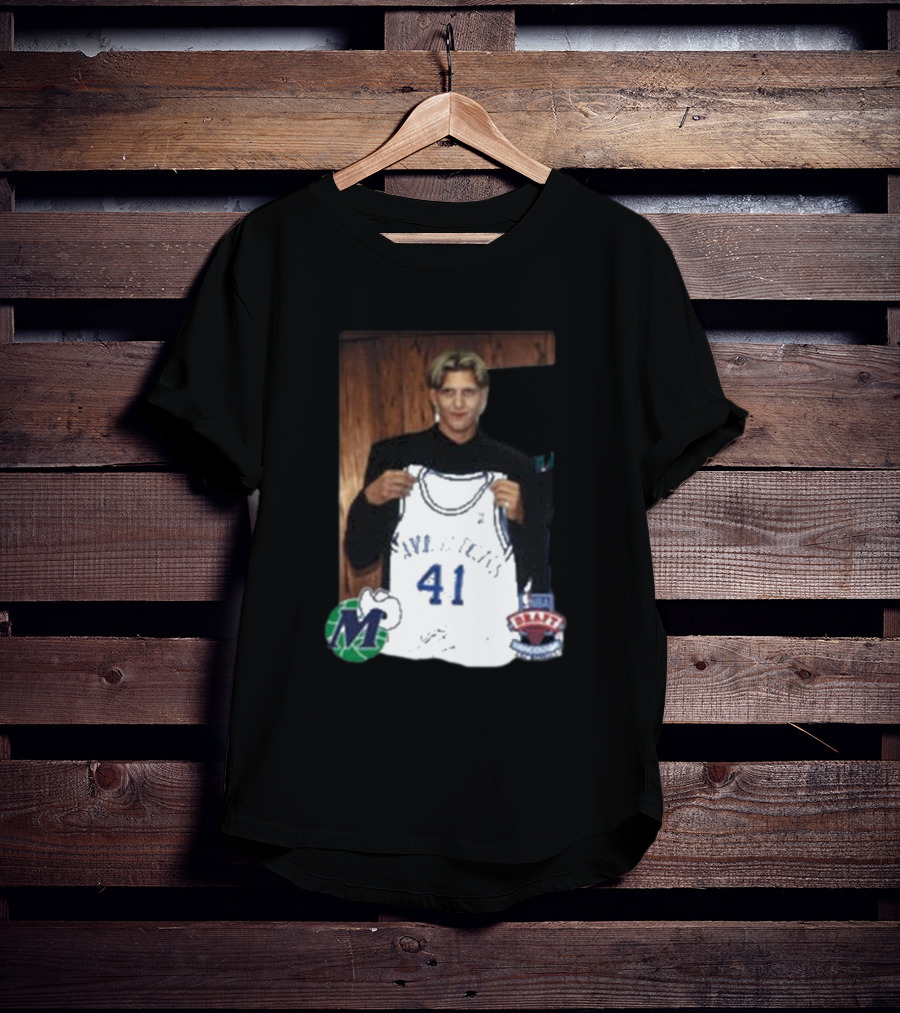 Luka Doncic Dirk Nowitzki Mavericks 41 NBA Draft Jersey Photo T-Shirt