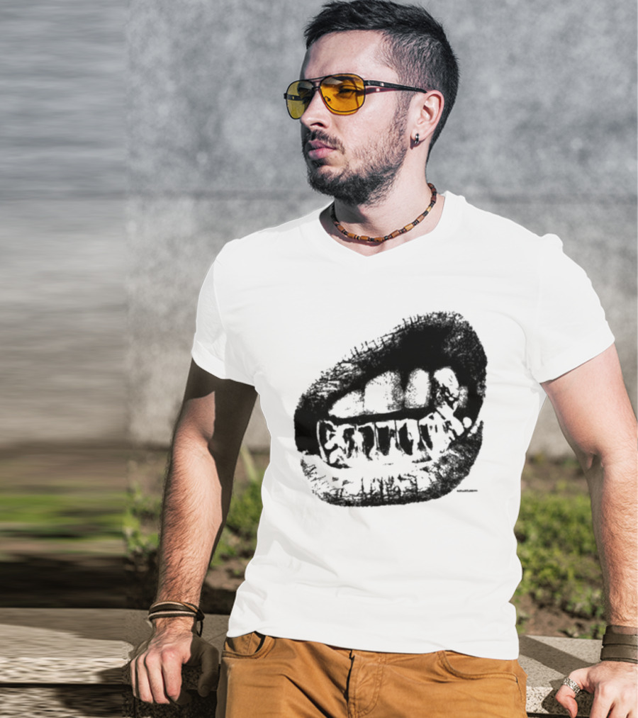 Wally1k Fang Mouth Sketch T-Shirt