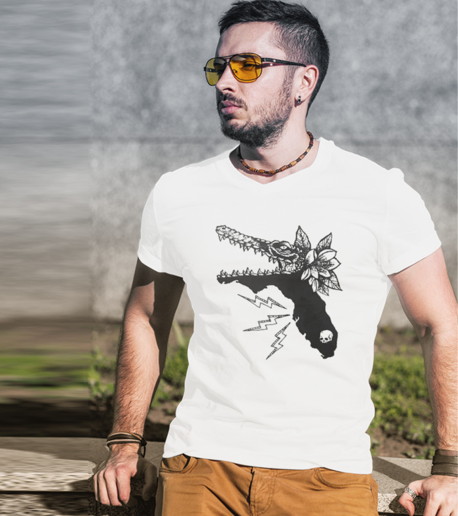 Florida Will Eat You - Alligator Skull Lightning Magnolia Map T-Shirt