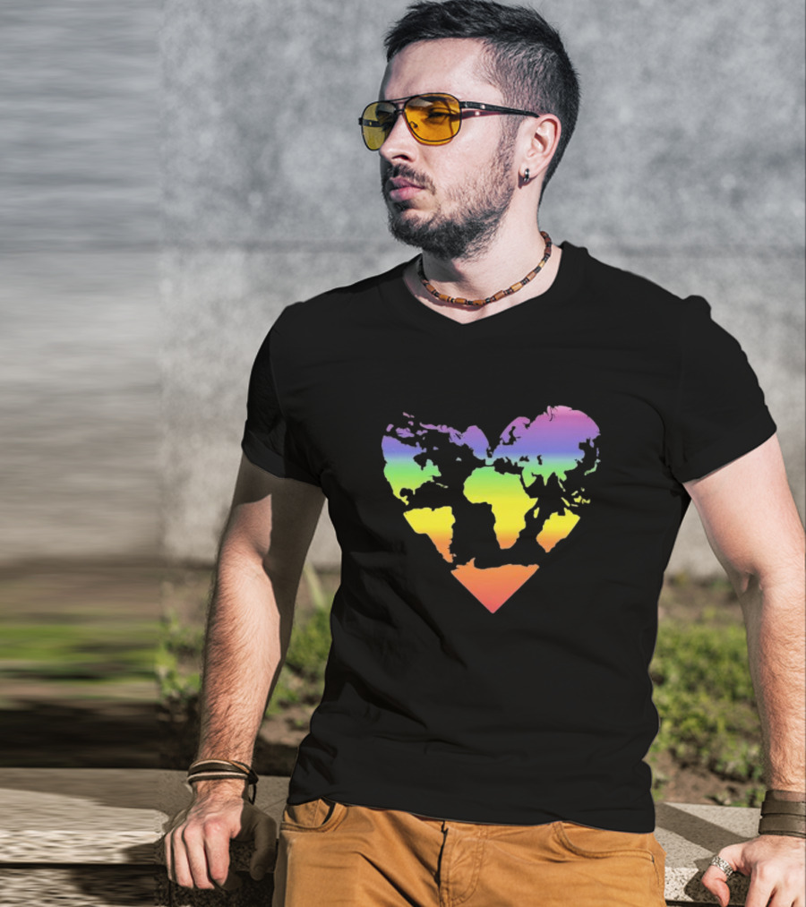 Rainbow Heart World Map Polyamory Pride T-Shirt