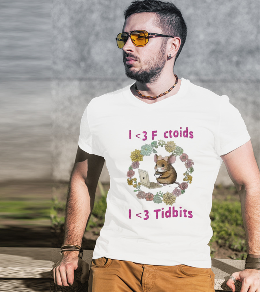 I <3 Factoids I <3 Tidbits Mouse With Laptop Surrounded By Flowers T-Shirt