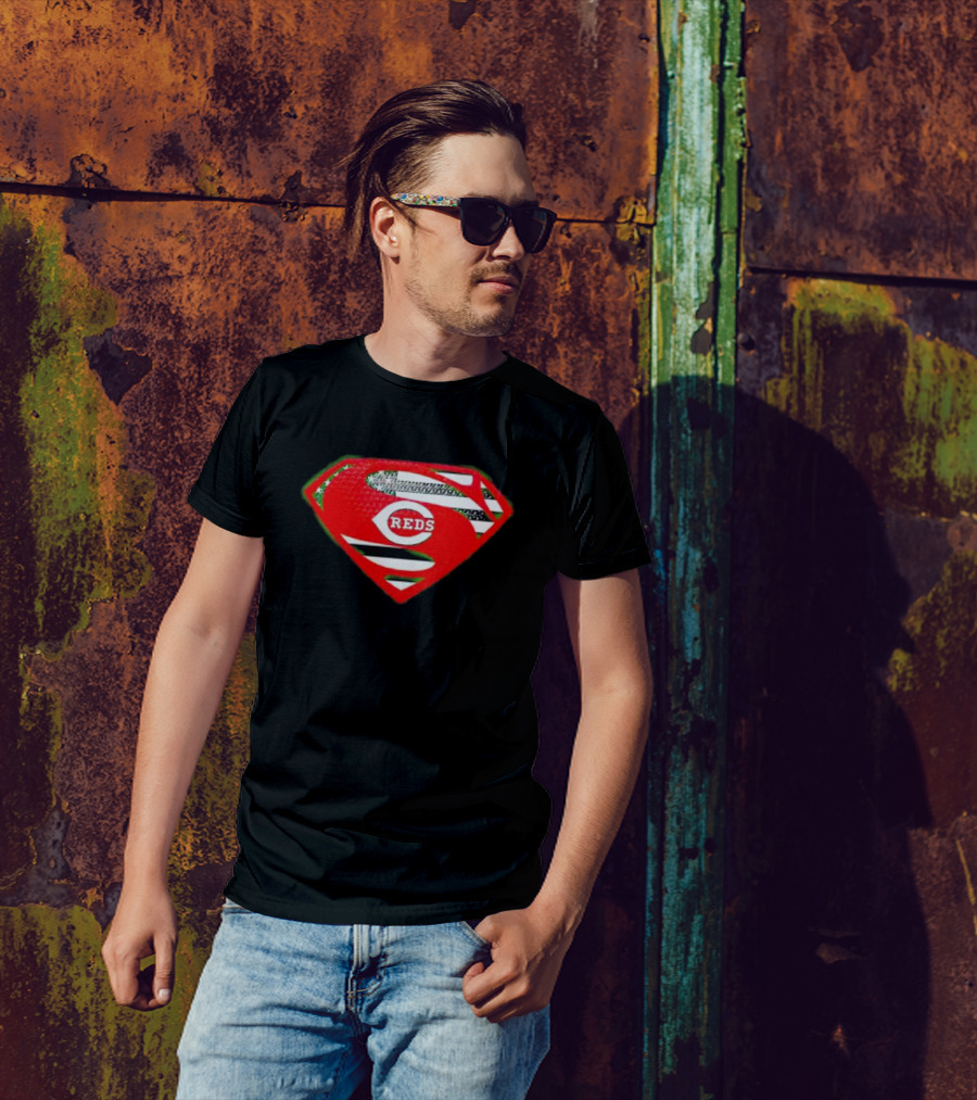 Cincinnati Reds Superman Shield USA Flag T-Shirt