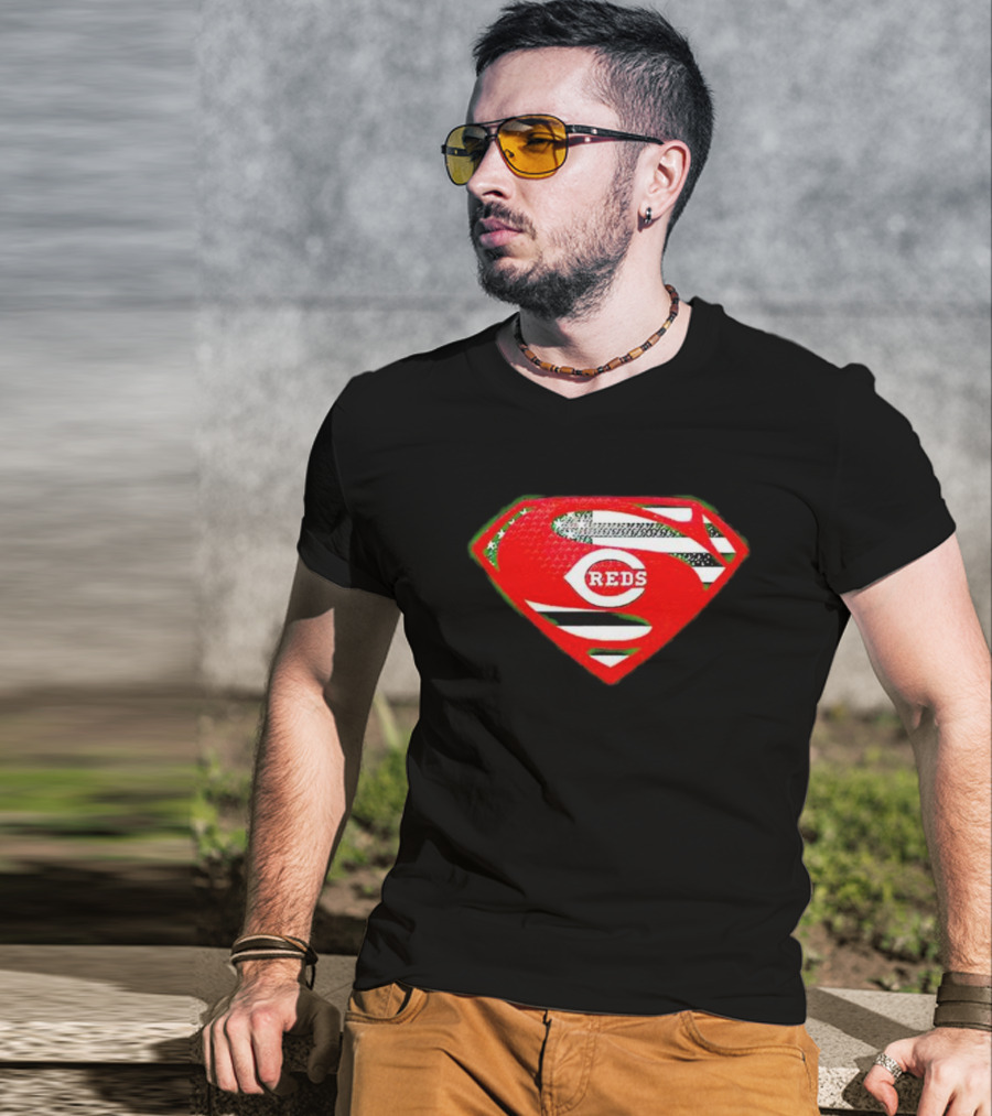 Cincinnati Reds Superman Shield USA Flag T-Shirt