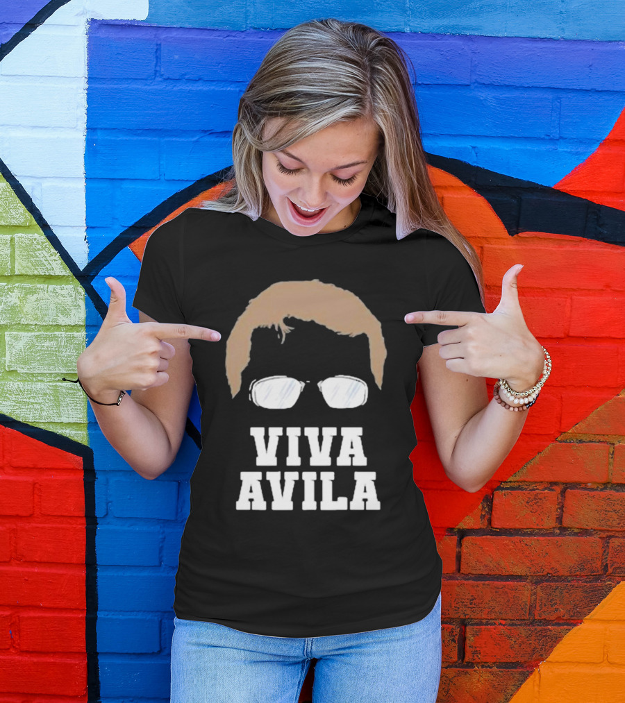 Viva Avila Glasses Face T-Shirt
