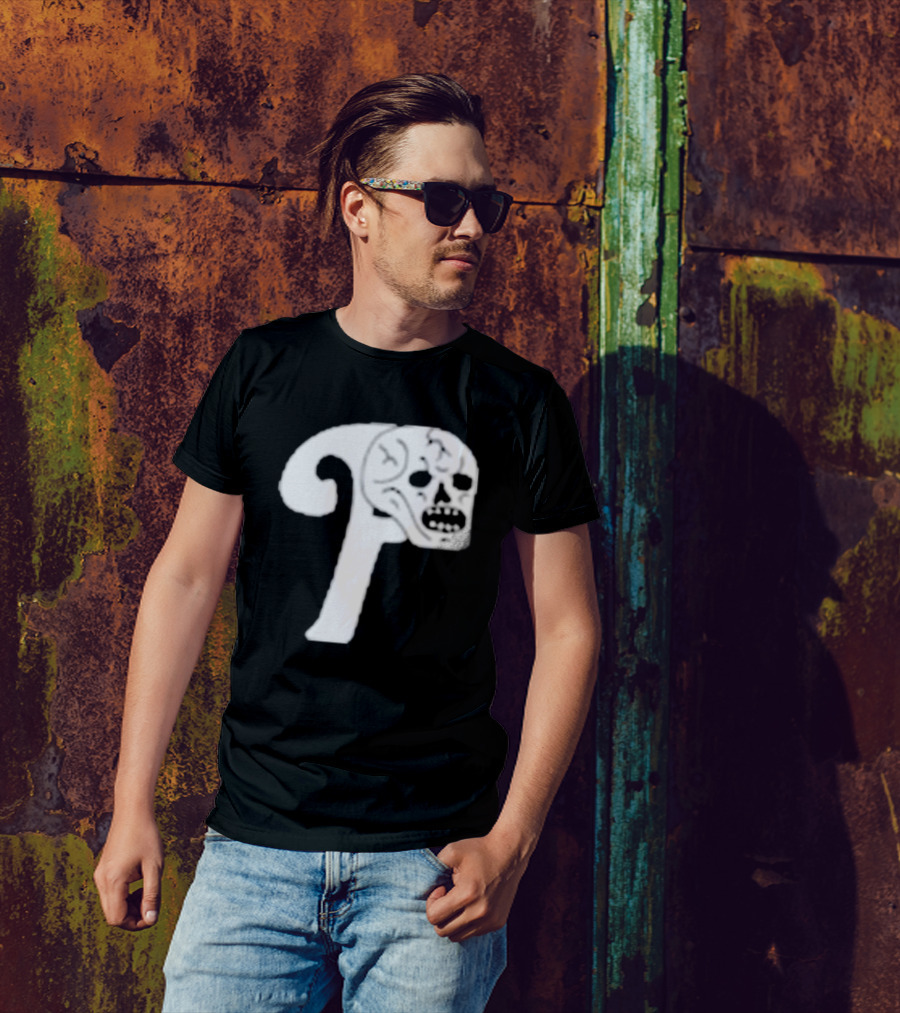 Philadelphia The Fighting Piss Missiles Skull T-Shirt