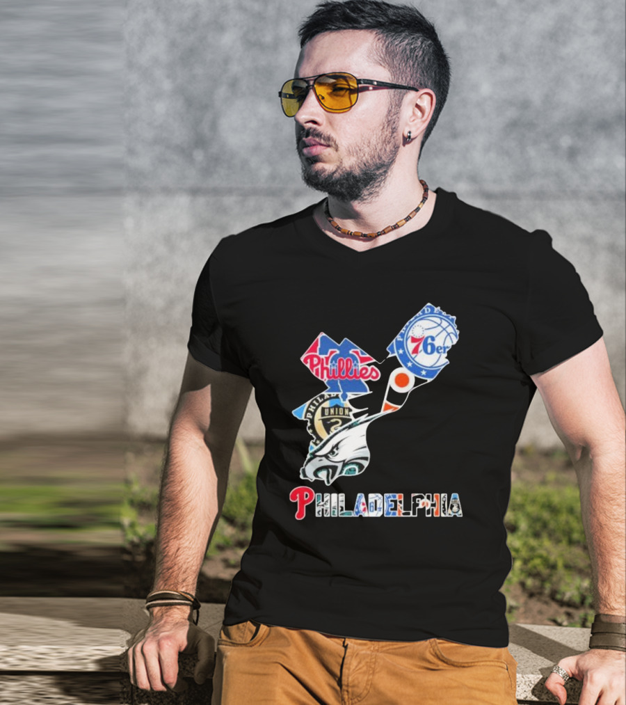 Philadelphia Eagles Phillies 76ers Union Flyers T-Shirt