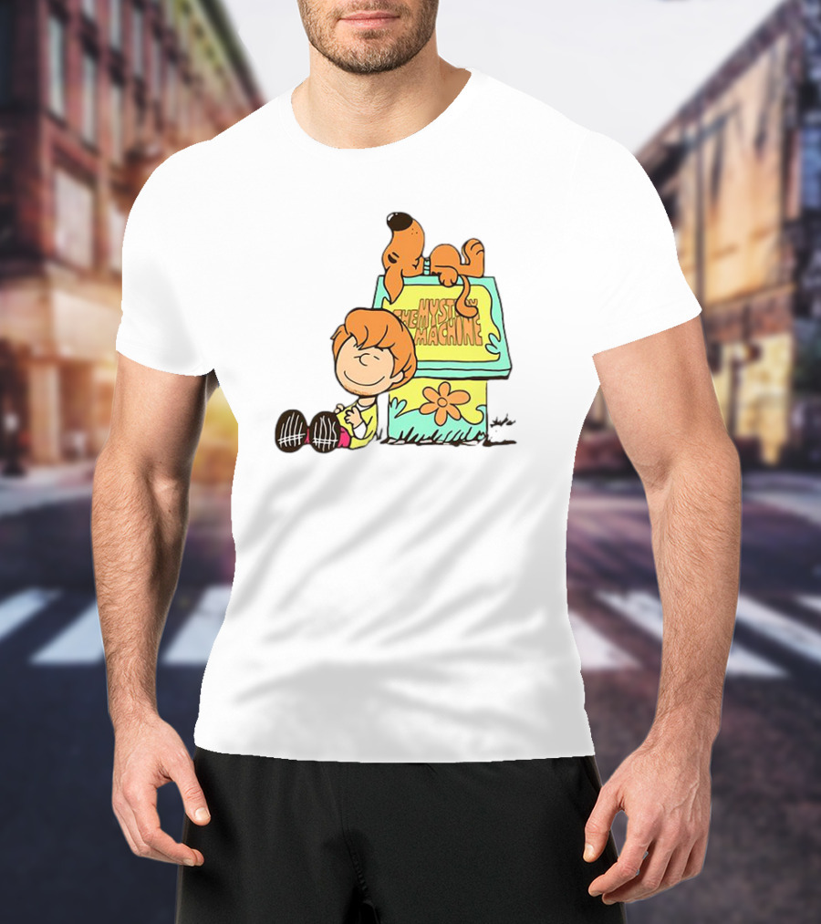 Scooby Doo And Shaggy Rogers Snoopy Style Mystery Machine T-Shirt