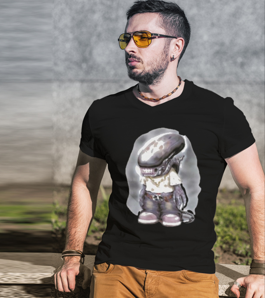 Pedro Xenomorph Alien Style Casual Outfit Character T-Shirt