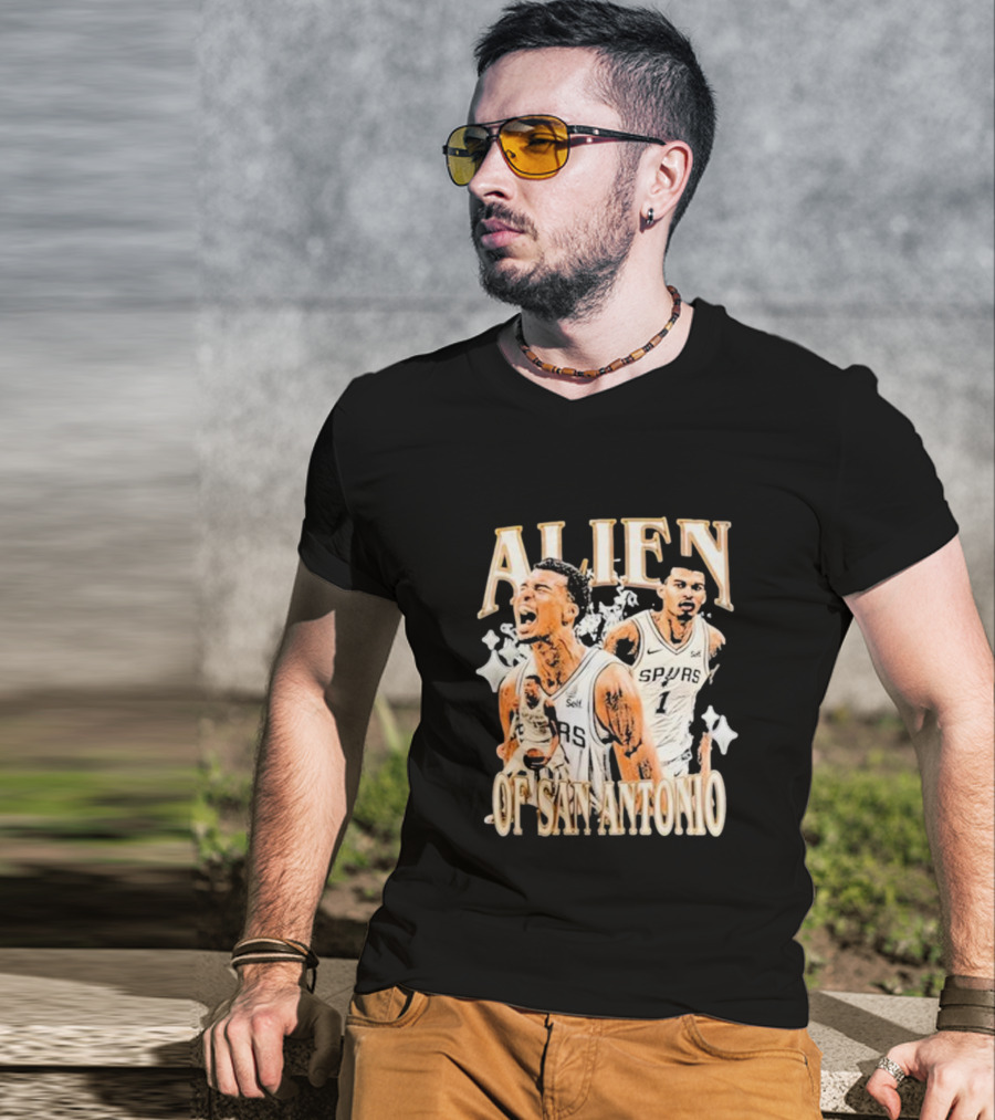 Alien Of San Antonio Spurs Basketball Star T-Shirt
