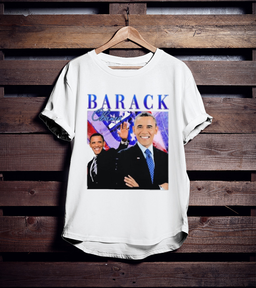 BARACK Obama Smiling Pose With Patriotic Background T-Shirt