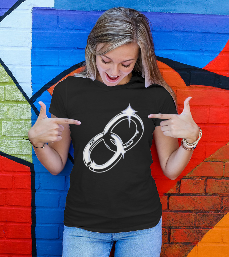 Kat Edwards Broken Link Chain T-Shirt