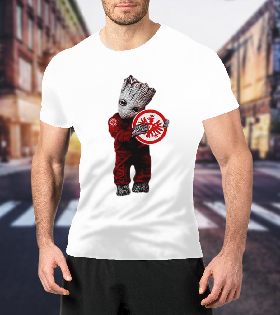 Baby Groot Hugging Eintracht Frankfurt Emblem T-Shirt