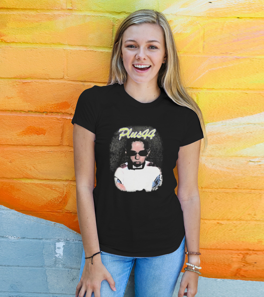 Lewis Hamilton Plus 44 Vintage Style Portrait T-Shirt