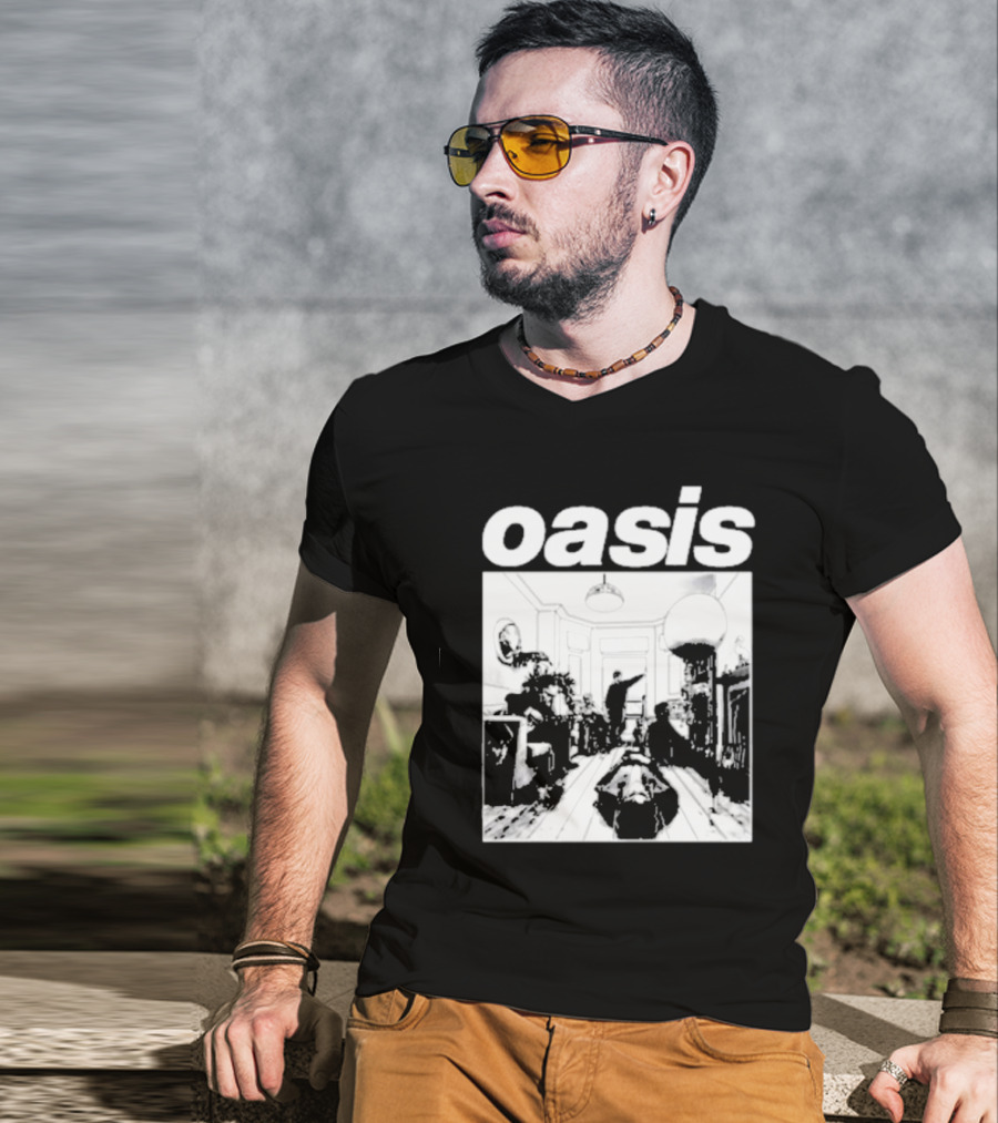 Oasis Definitely Maybe Monochrome Room Scene T-Shirt