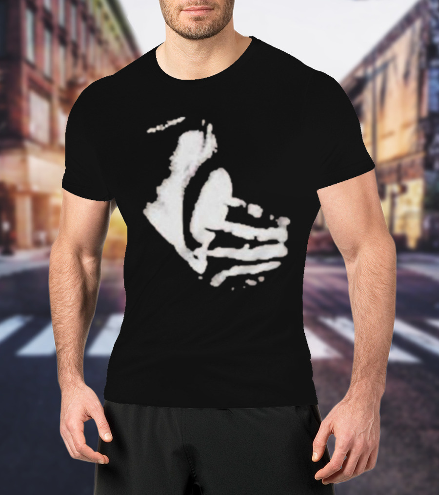 Portal Camila Brasil I Luv It Photo Optical Illusion Black And White Hand Face T-Shirt