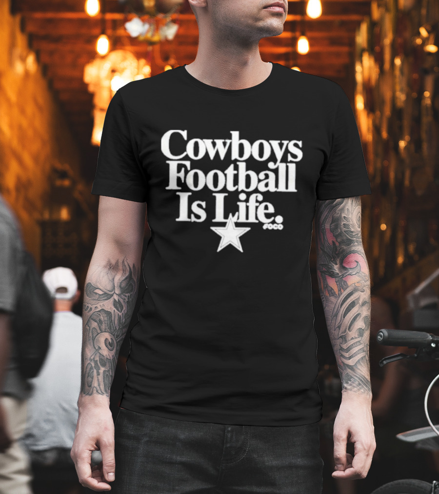 Calvin Watkins Cowboys Football Is Life Star Foco T-Shirt