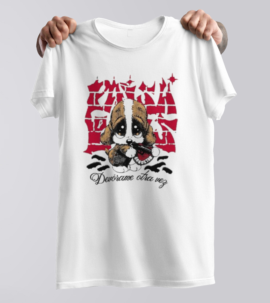 Coqueton Graffiti Style Devorame Otra Vez Puppy Holding Heart T-Shirt