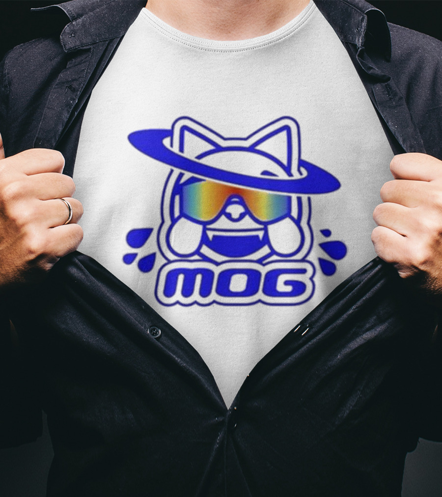 Mog Rainbow Gradient Spectacles Cat With Blue Outline Orbital Halo T-Shirt