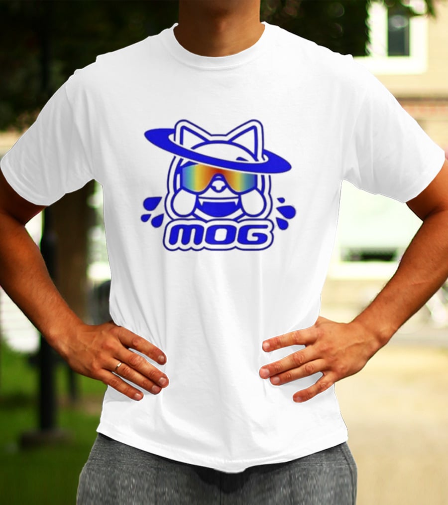 Mog Rainbow Gradient Spectacles Cat With Blue Outline Orbital Halo T-Shirt