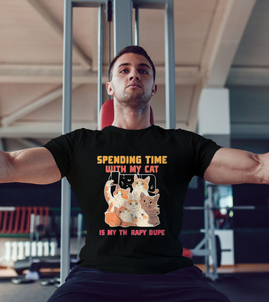 Spending Time With My Cat Is My Therapy Dupe Vintage Cats Taking Selfie T-Shirt