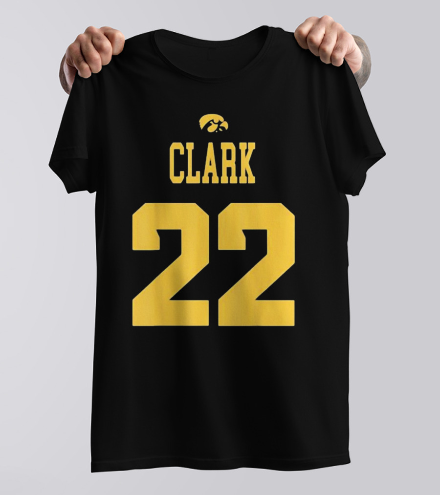 Clark 22 Iowa Hawkeyes T-Shirt